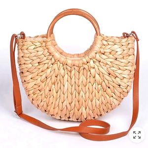 Wood Handle Straw Bag